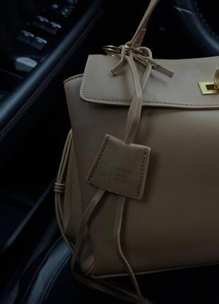 Сумка бежевая кожаная5 фото