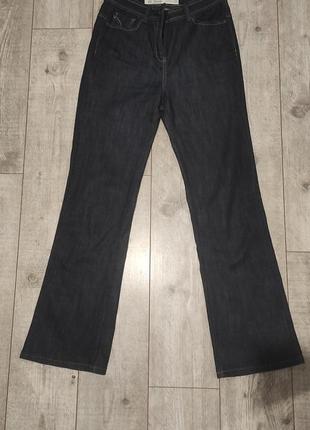 Джинси next з високою посадкою на високу дівчину.