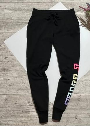 Спортивные штаны
victoria secret2 фото