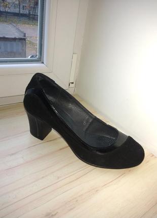 Туфлі poland personoff "човники" жіночі чорні 39