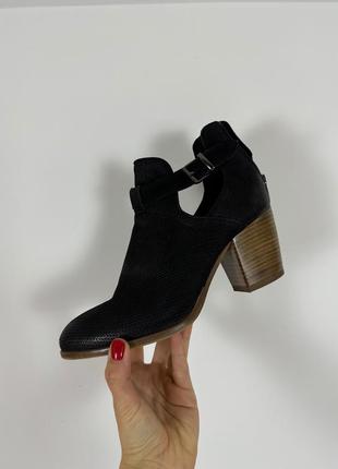 Шкіряні черевики lasocki