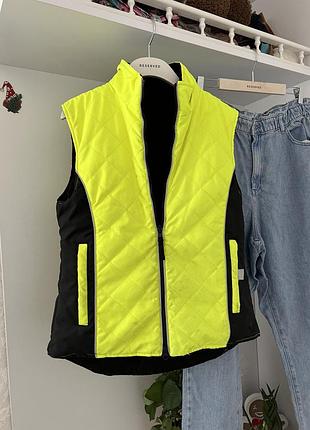 Двусторонняя неоновая жилетка asos