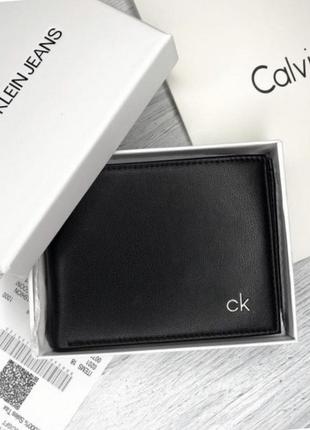 Новый наманец calvin ginnastica