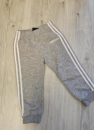 Штани adidas