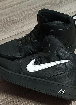 Красивые черные ботинки buy nike
