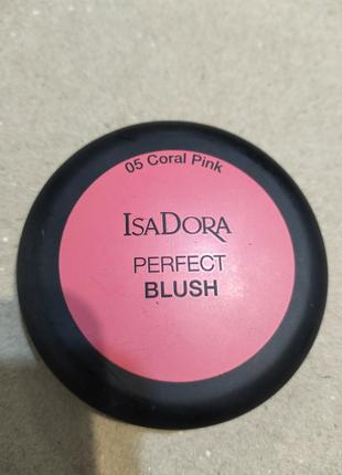 Румяна isa dora