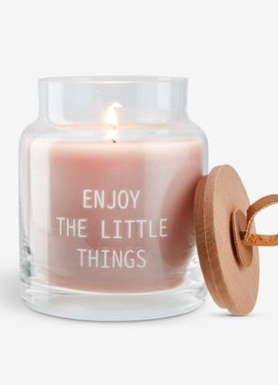 Стеклянная прозрачная баночка для свечи jysk enjoy the little things с деревянной крышкой