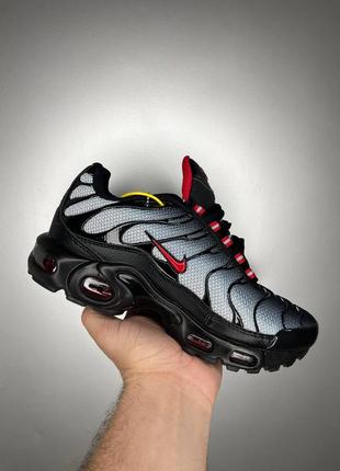 Женские кроссовки Nike Academy Hyperwarm Feldspielerhandschuhe F010 tn