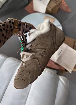 Женские зимние кроссовки miu miu x nb beige( мех) ❄️