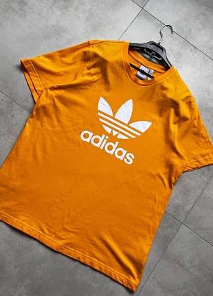 Футболка adidas