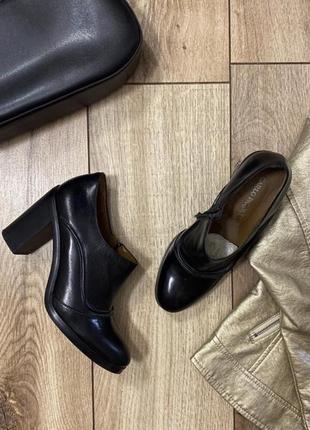 Шкіряні черевики