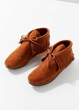 Детские ботинки minnetonka