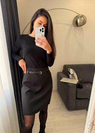 Юбка 
ткань: турецкая костюмка. 
отличное качество ткани. ремень входит в комплект.