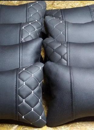 Подголовники в автомобиле, подушки для авто