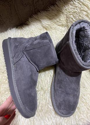 Классные зимние угги 41-41,5 р