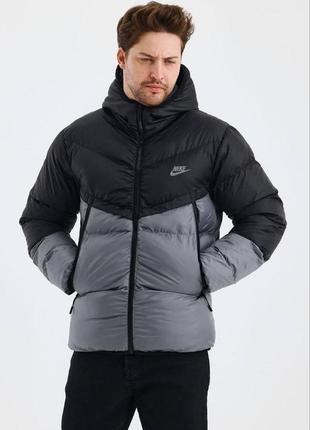 Спортивна куртка nike