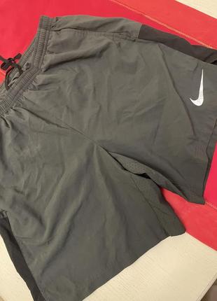 Шорти чоловічі