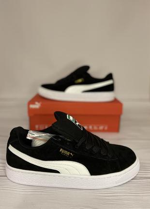 Кроссовки в замши suede