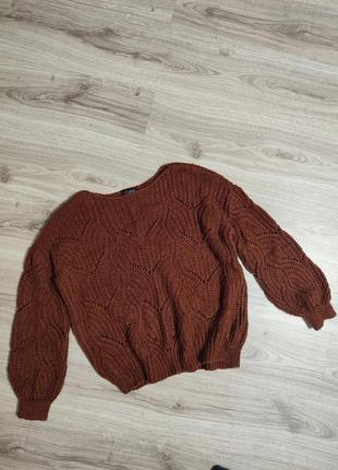 Свитер