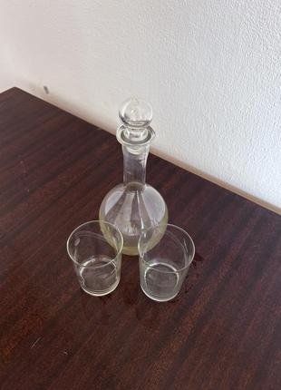 Винтажный штоф графин и рюмки для наливок, коньяка, водки