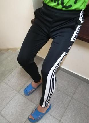 Футбольні штани adidas