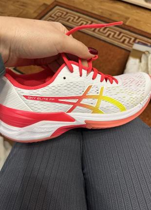 Кросівки asics