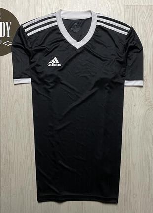 Мужская футболка adidas aeroready, размер l