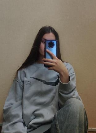 Сірий світшот nike