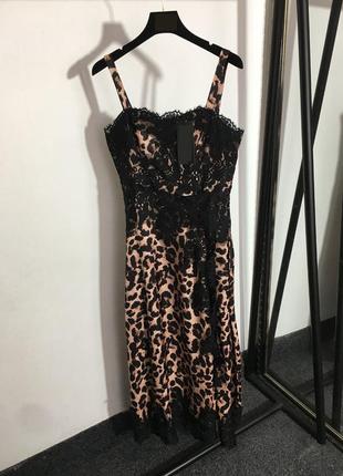 Розкішна сукня dolce&gabbana