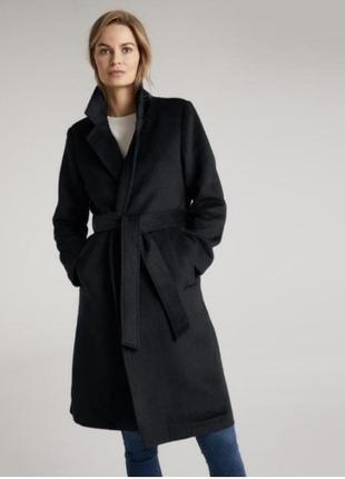 Пальто нижняя (размерl) без подкладки.