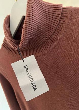 Платье под balenciaga трикотажное длинное коричневое под горло с разрезом по ноге6 фото