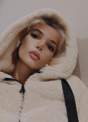 Очень теплая уютная меховая кофта pull&bear