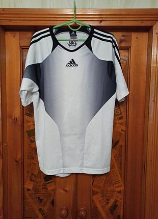 Футболка adidas оригинал, размер m/l