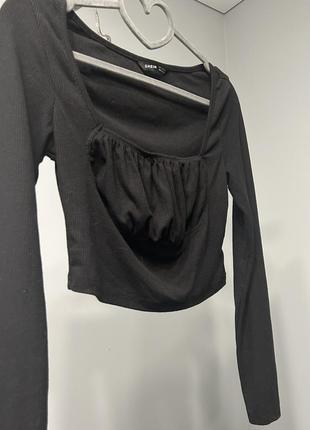 Трикотажный укороченный топ shein