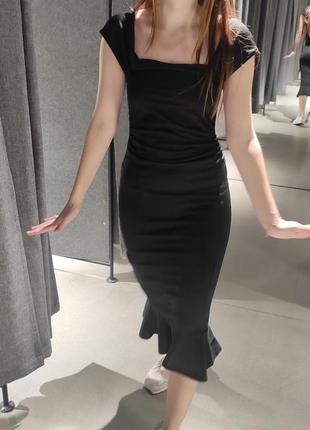 Платье праздничное