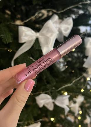 Лимитированный сет (плетка + плампер) faced pop the cork makeup set