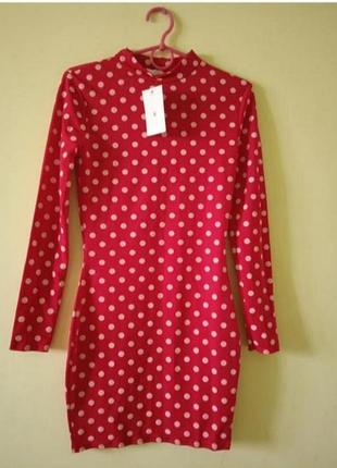 Женское праздничное платье в горох корпоратив