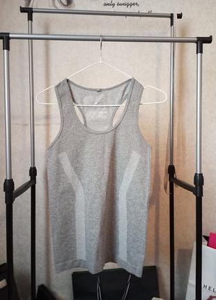 Жіноча майка для занятій спортом