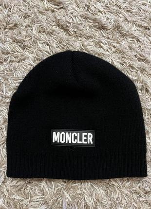 Оригінальна шапка moncler