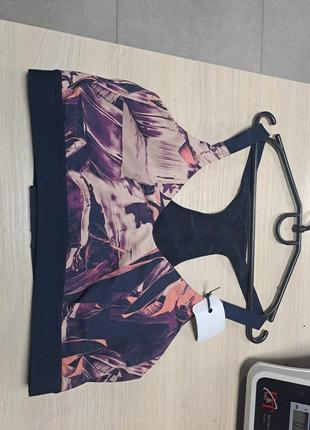 Топ спортивний