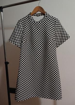 Короткое стильное платье zara в клетку