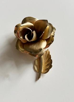 Винтажная брошь роза