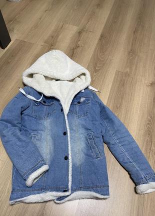 Джинсова курточка