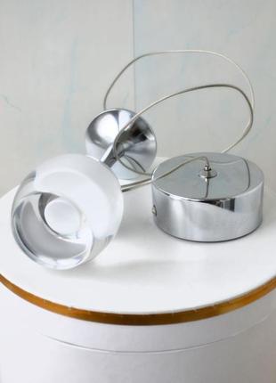 Стельовий світильник у формі келиха5 фото