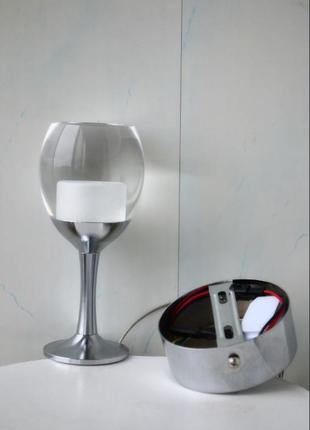 Стельовий світильник у формі келиха7 фото