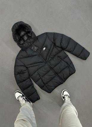 Зимний пуховик nike наполнитель primaloft черный