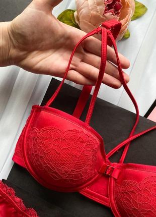 Комплект белья 32dd 70e 70dd бра стринги кружевной бюстье с переплетами4 фото