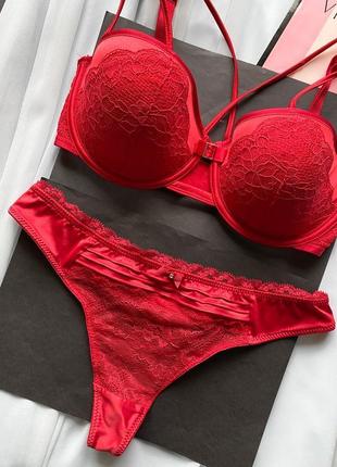 Комплект белья 32dd 70e 70dd бра стринги кружевной бюстье с переплетами7 фото