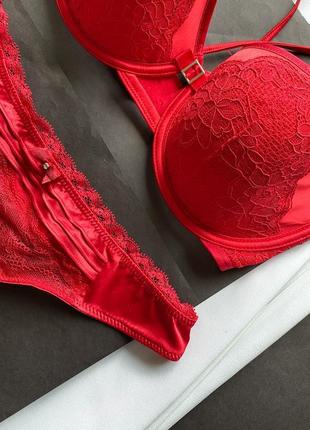 Комплект белья 32dd 70e 70dd бра стринги кружевной бюстье с переплетами9 фото
