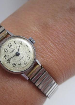 Часы женские "чайка" механика. на ходу. №5